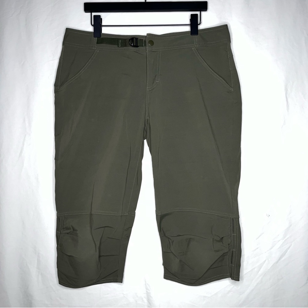 Prana Jasmine Knicker muted Green Capri Pants